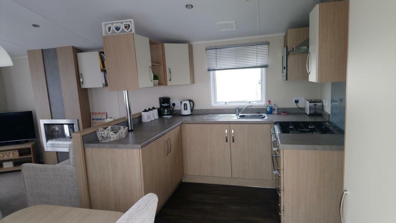 Bude Caravan Caromax - Families And Couples Only Exteriör bild